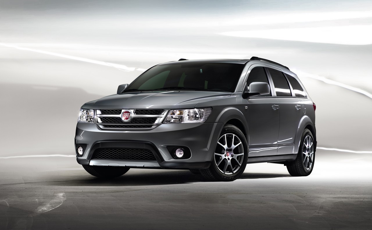 Fiat Freemont este, de fapt, Dodge Journey putin modificat pentru piata europeana