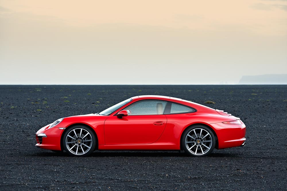 Noul Porsche 911, cod 991, pastreaza acelasi stil familiar de aproape 50 de ani