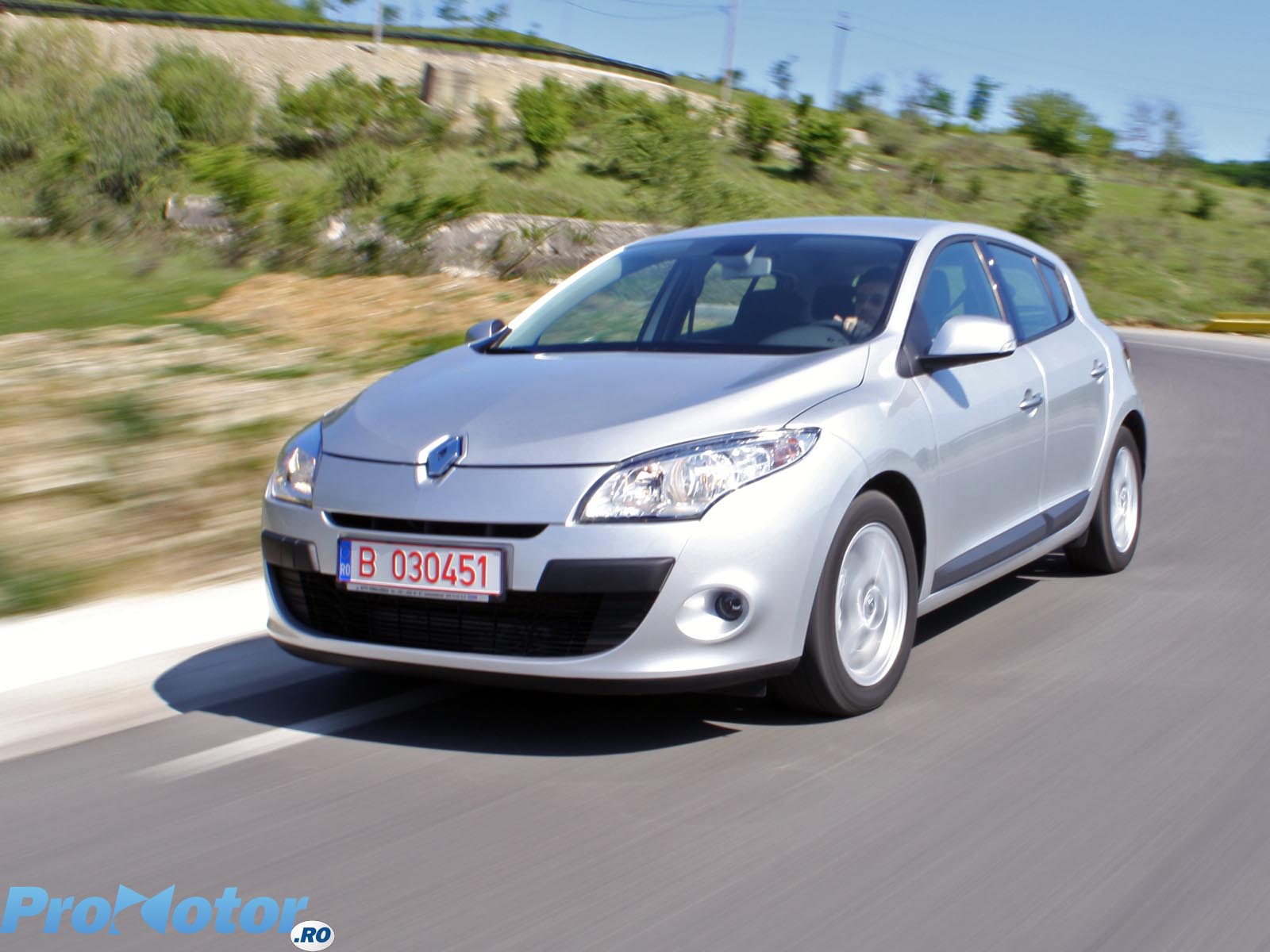 Megane dCi are un zgomot cam mare