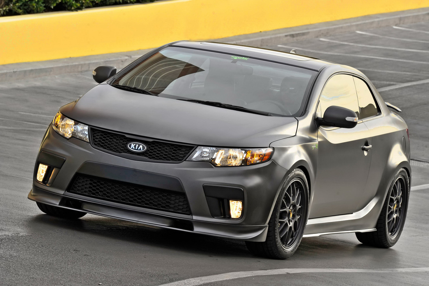 KIA Forte Koup Type R Concept a debutat la salonul american de tuning SEMA 2010